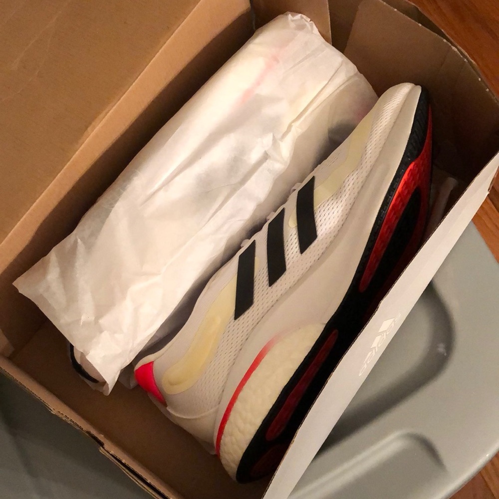 Adidas Supernova White Red Running Shoes Size 13 New READ